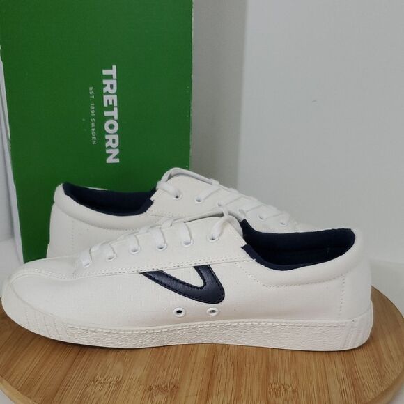 Tretorn NY Lite White/ Navy Canvas Sneakers Women's Size 10 NIB - Picture 7 of 11